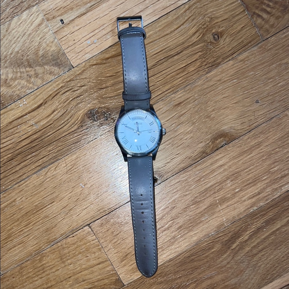 GUESS WATCH